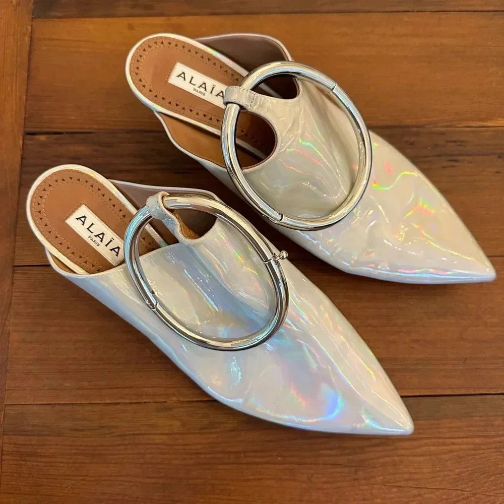 ALAIA 55MM LEATHER POINTY-TOE MULES WITH ANKLE STRAP IN WHITE - Picture 2 of 8